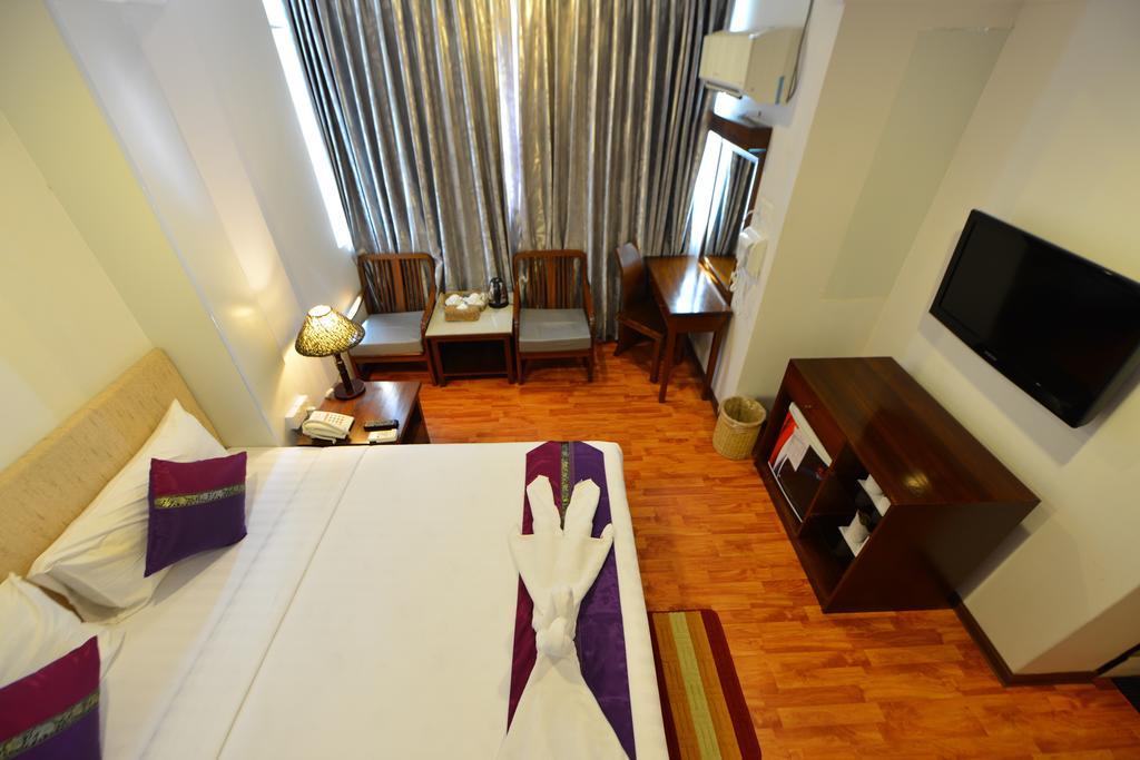 Hotel K Янгон Экстерьер фото