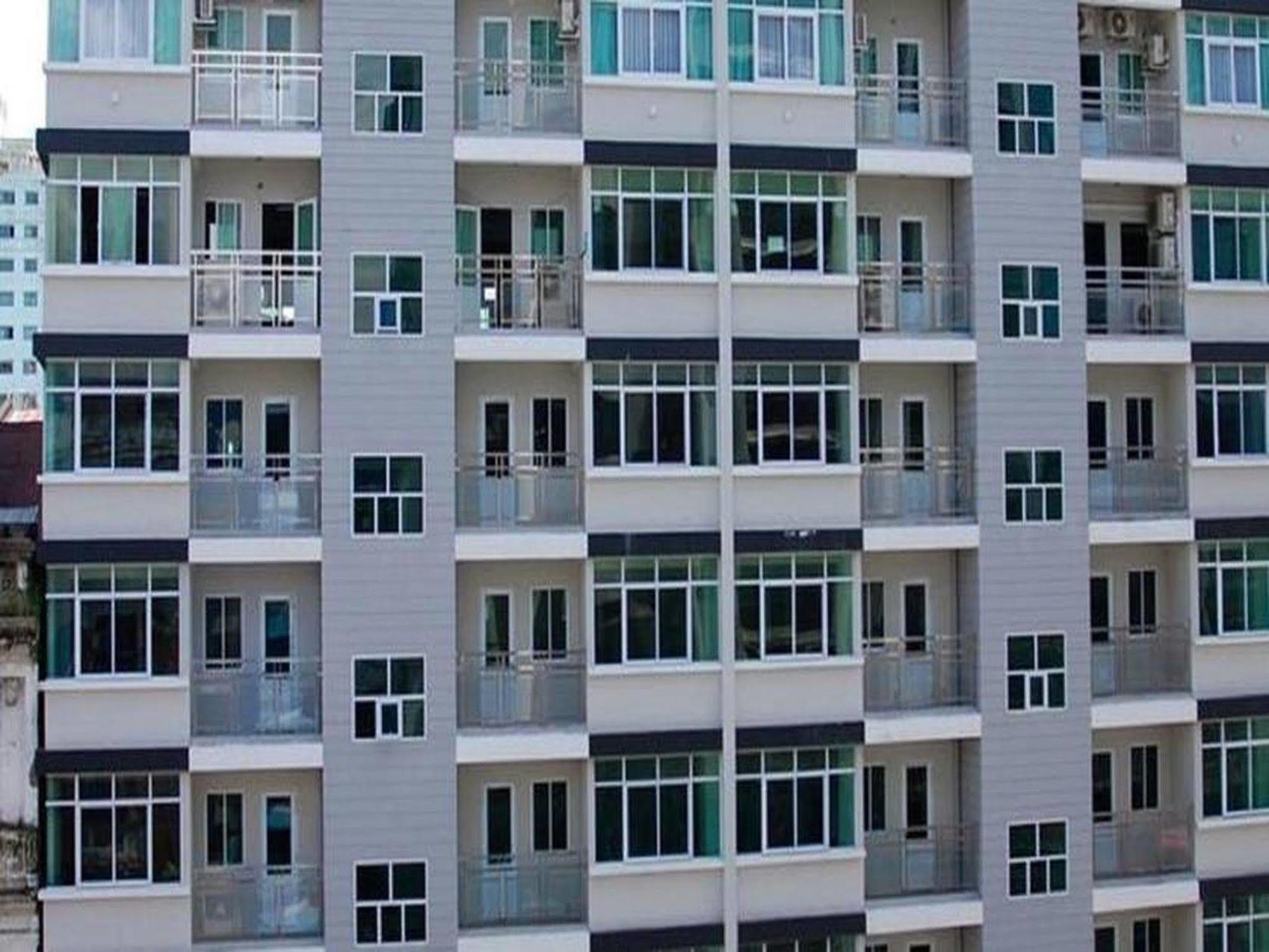 Hotel K Янгон Экстерьер фото